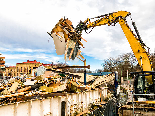 Best Junk Hauling Services  in Waterloo, IL